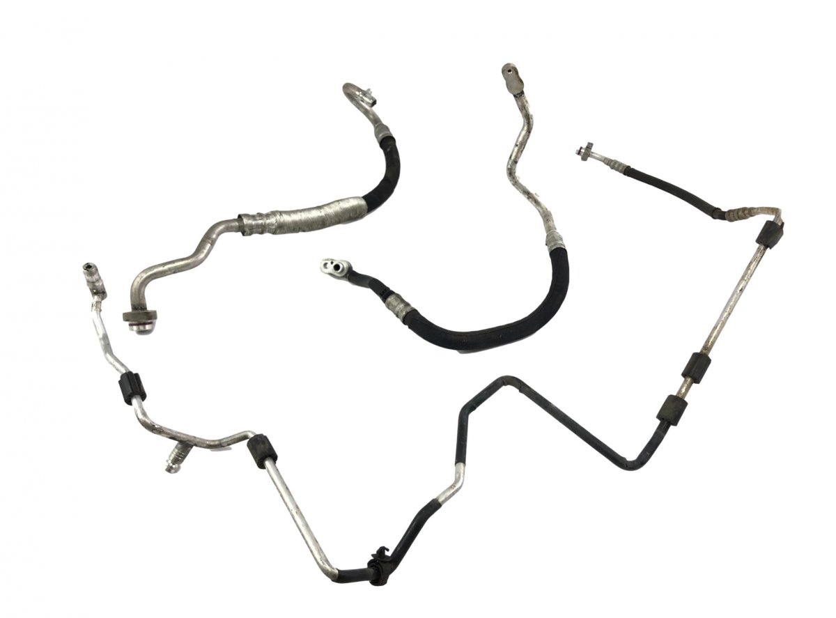 Audi Q5 (8R) AC Pipeline From Condenser To Compressor AUDI Q5 (8R) (2008-2016) AC Pipeline From Conde...