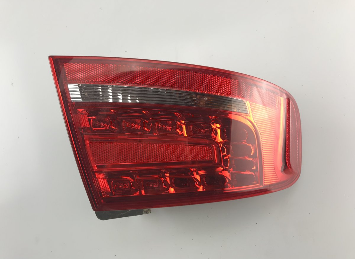 Audi A4 (B8) tagatuli (vasak) AUDI A4 / A4 ALLROAD (B8) (2007-2015) Tail ligh...