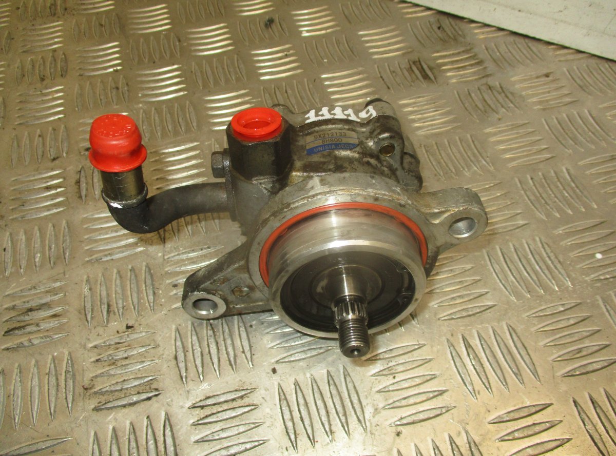 Nissan X-Trail roolivõimendi pump NISSAN X-TRAIL I (T30) (2001-2007) Power steeri...