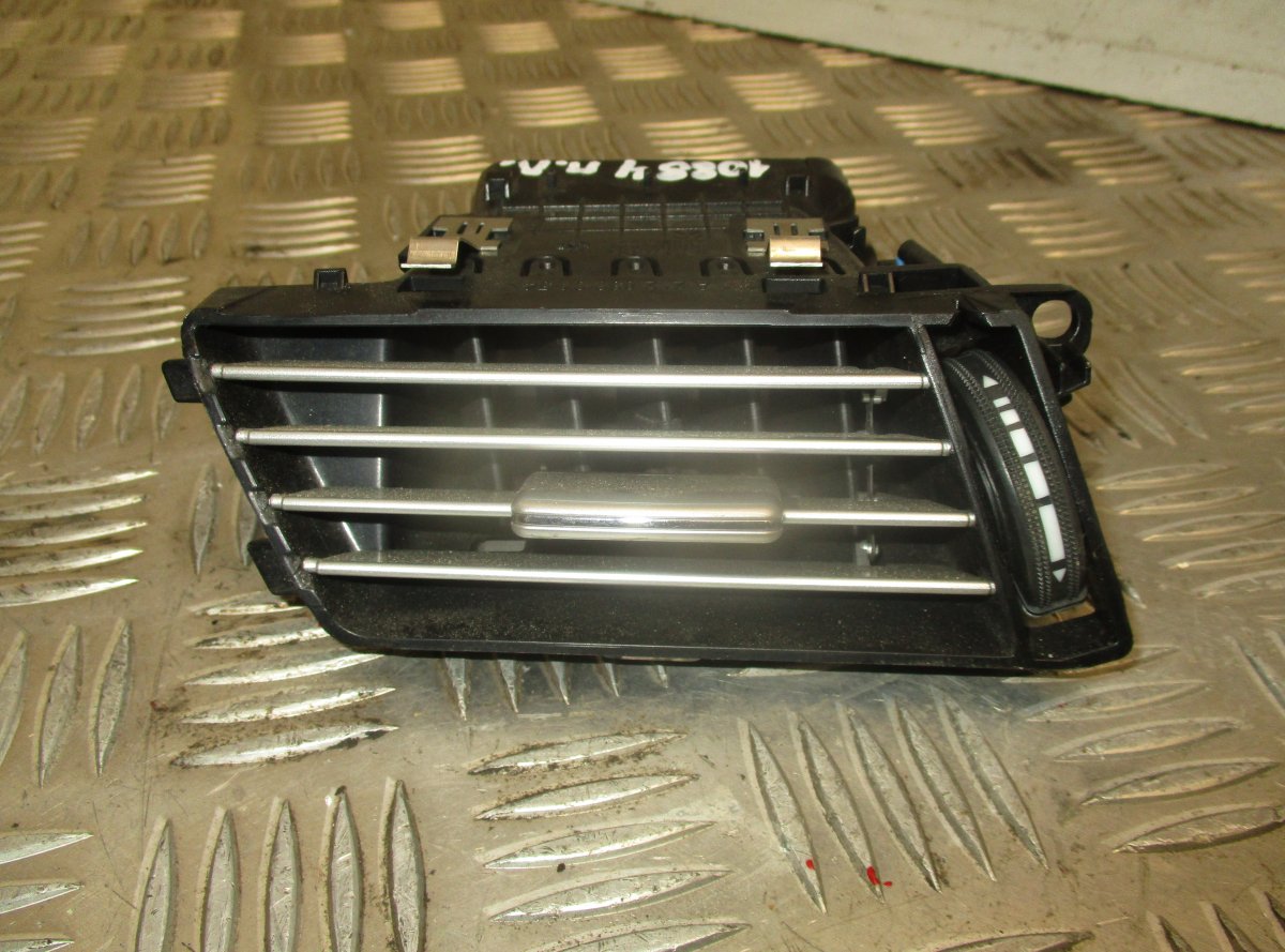 Mercedes-Benz A (W169) Air Vent front left MERCEDES-BENZ E-CLASS (W212) (2009-2016) Air Ve...