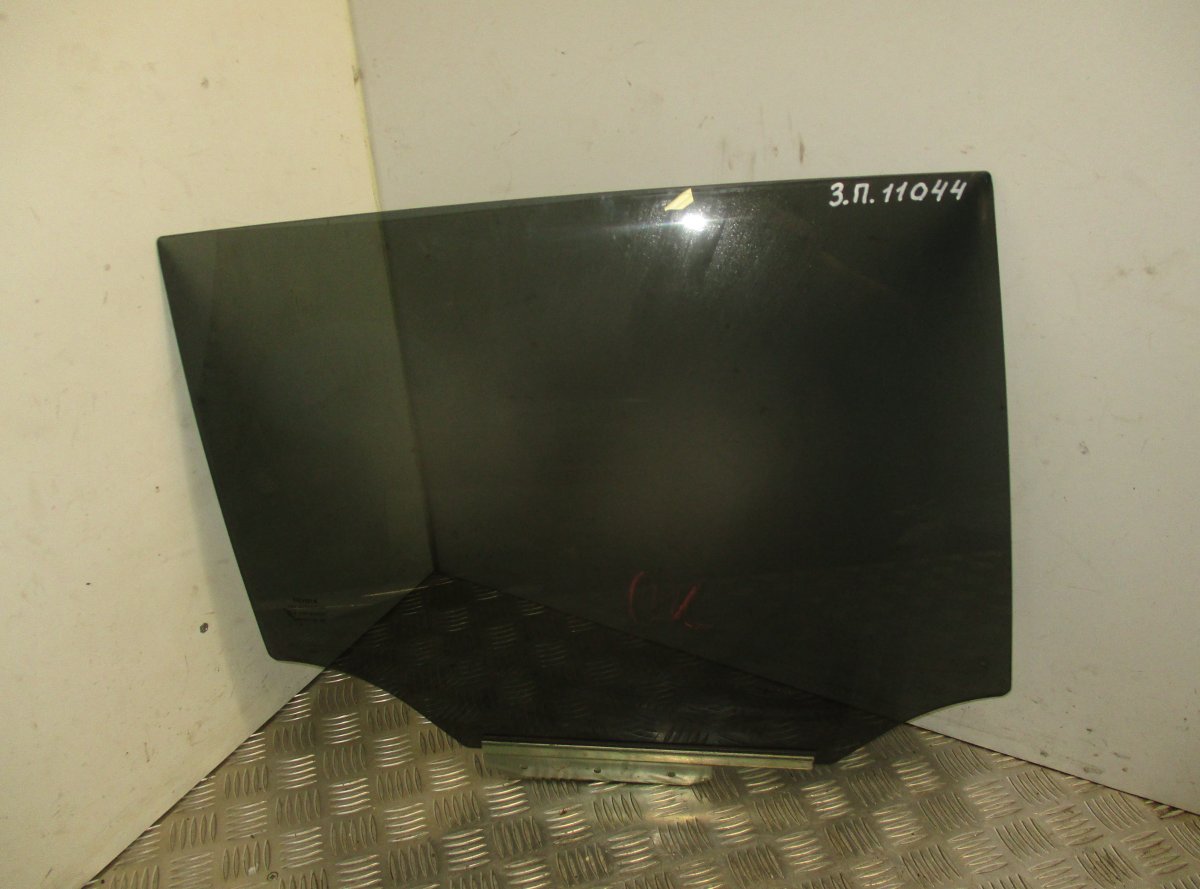 Toyota Avensis (T27) Door window glass rear right TOYOTA AVENSIS (T270) (2009-2018) Door window g...