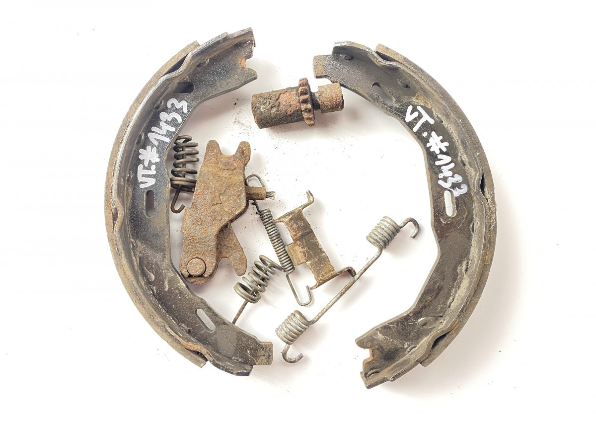 Mercedes-Benz A (W169) Parking brake, other MERCEDES-BENZ C-CLASS (W204) (2007-2013) Parkin...