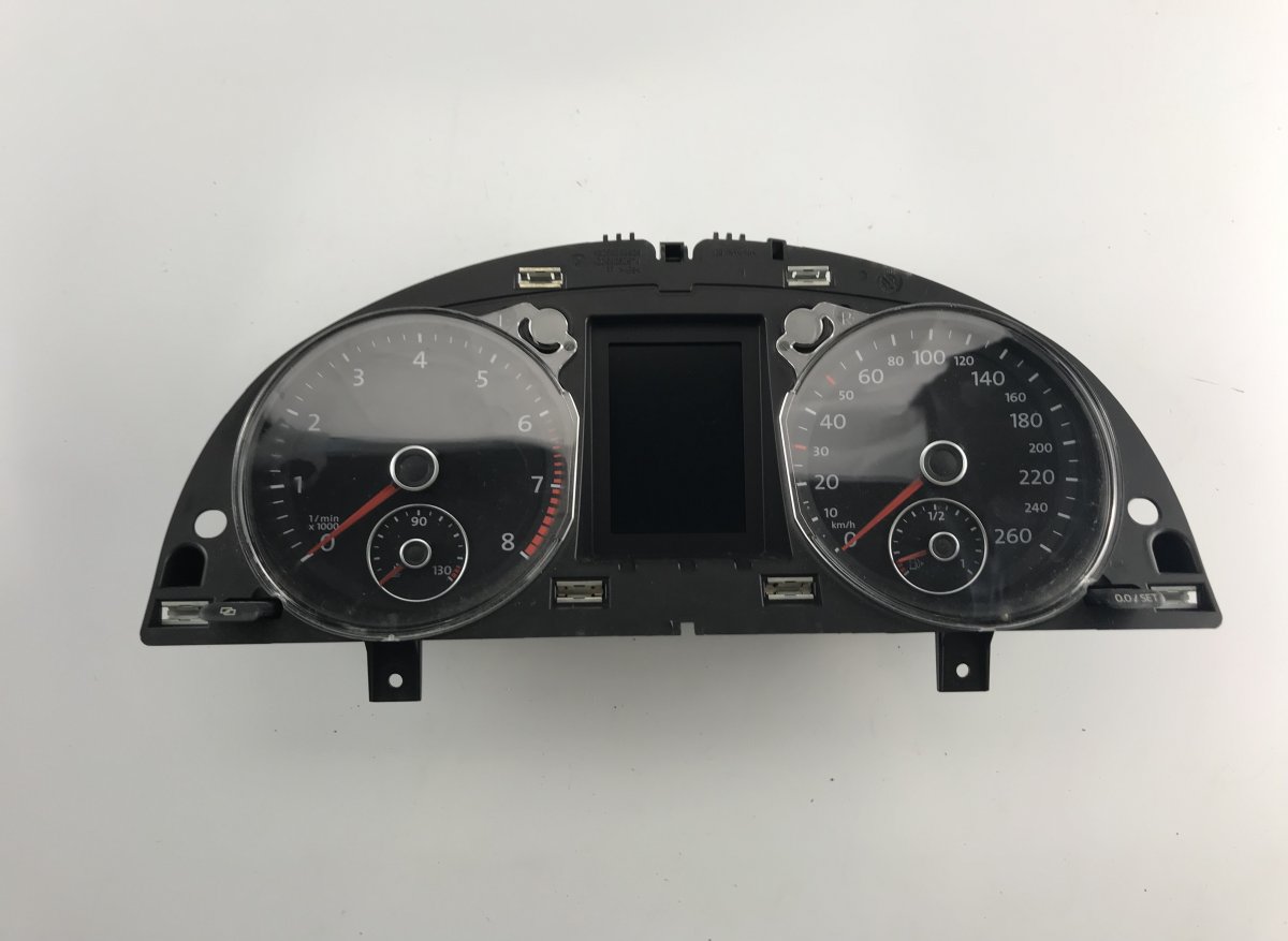 Volkswagen Passat (B7) instrument cluster VW PASSAT B7 / ALLTRACK (2010-2015) Instrument ...