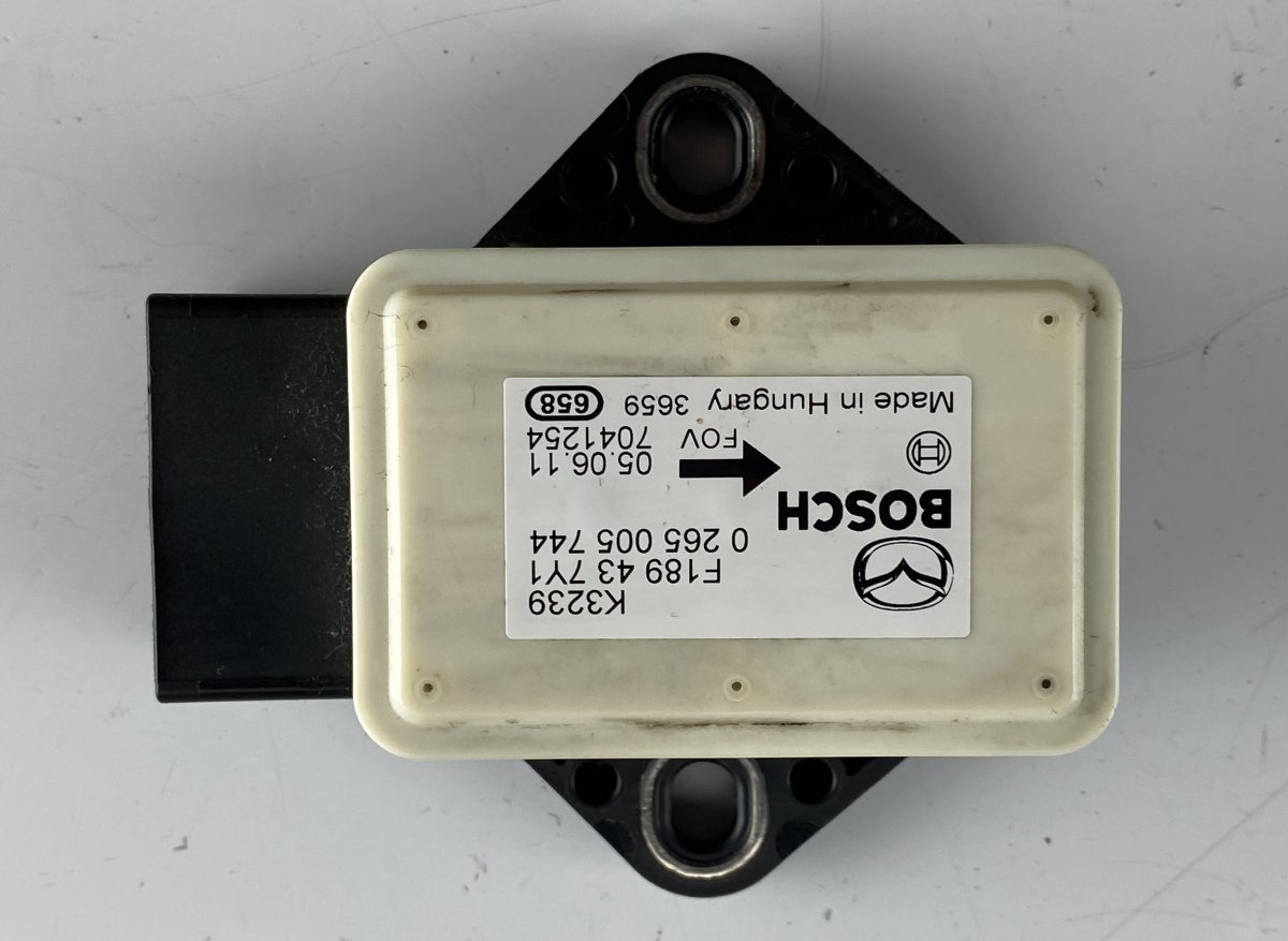 Mazda CX-7 Yaw rate sensor