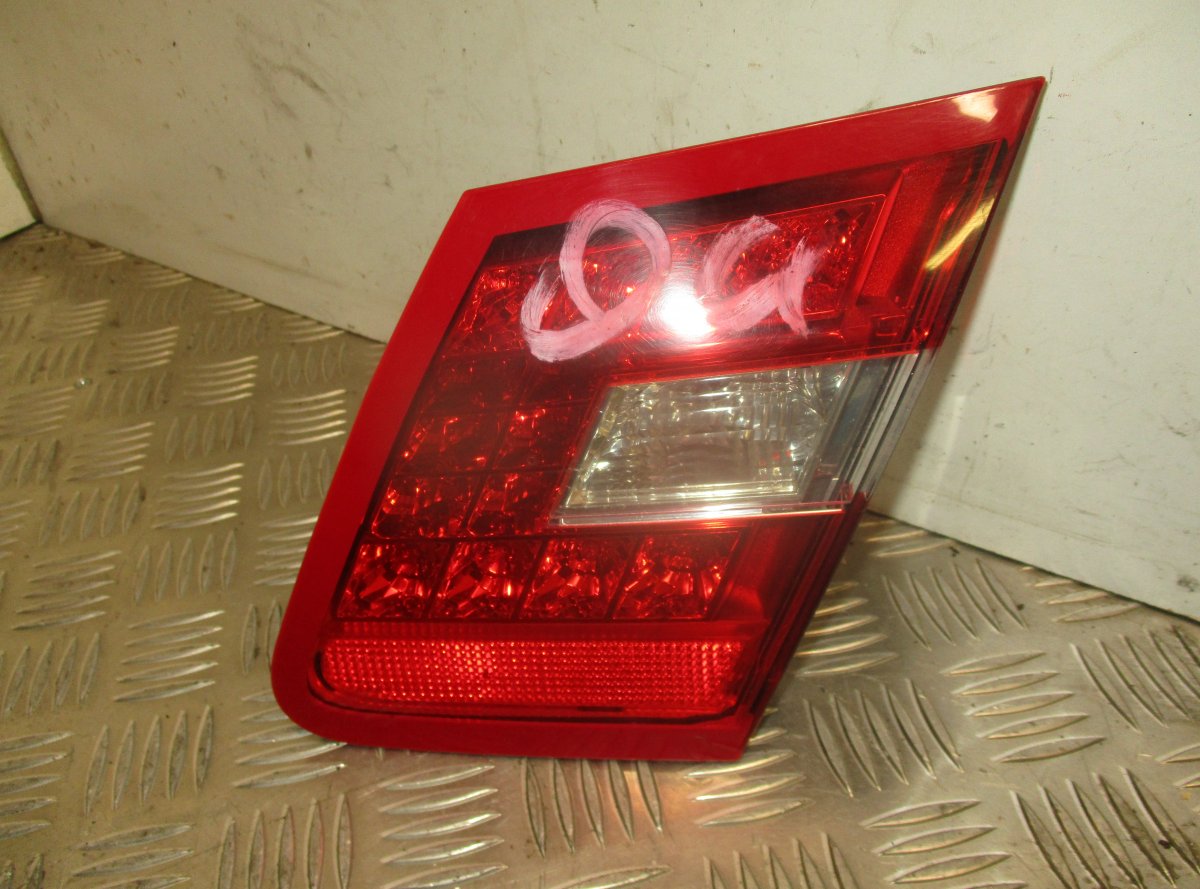 Mercedes-Benz A (W169) Inner tail light, right MERCEDES-BENZ E-CLASS (W212) (2009-2016) Inner ...