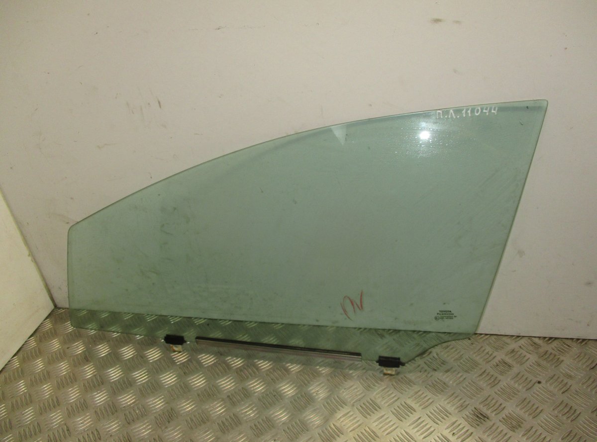 Toyota Avensis (T27) Door window glass front left TOYOTA AVENSIS (T270) (2009-2018) Door window g...