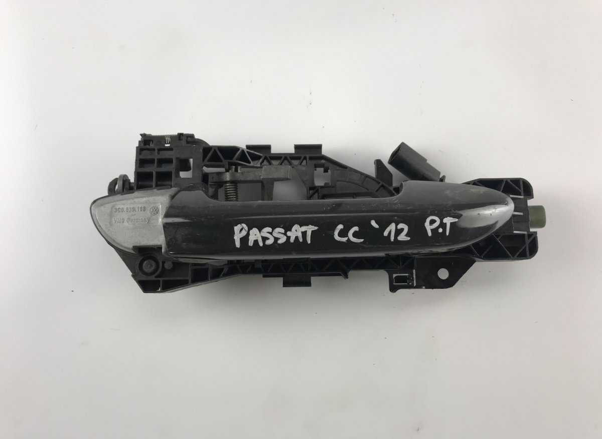 Volkswagen Passat (B7) Door Handle Exterior Rear Right VW PASSAT B7 / ALLTRACK (2010-2015) Door Handle...