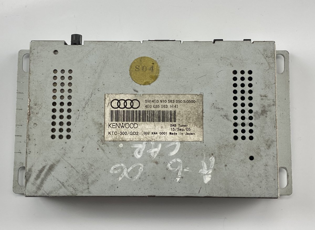 Audi A6 (C6) Radio tuner AUDI A6 / A6 ALLROAD (C6, 4F) (2004-2011) Radio...