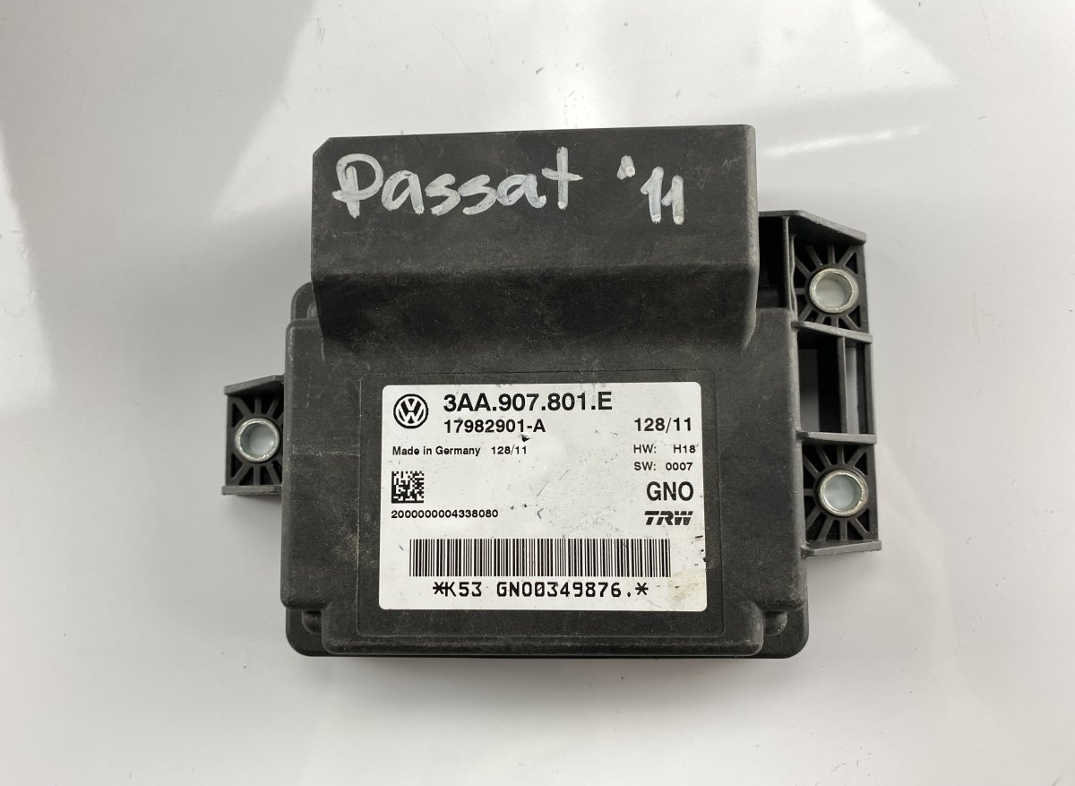 Volkswagen Passat (B7) Airbag Control Unit VW PASSAT B6 (3C) (2005-2010) Airbag Control Un...