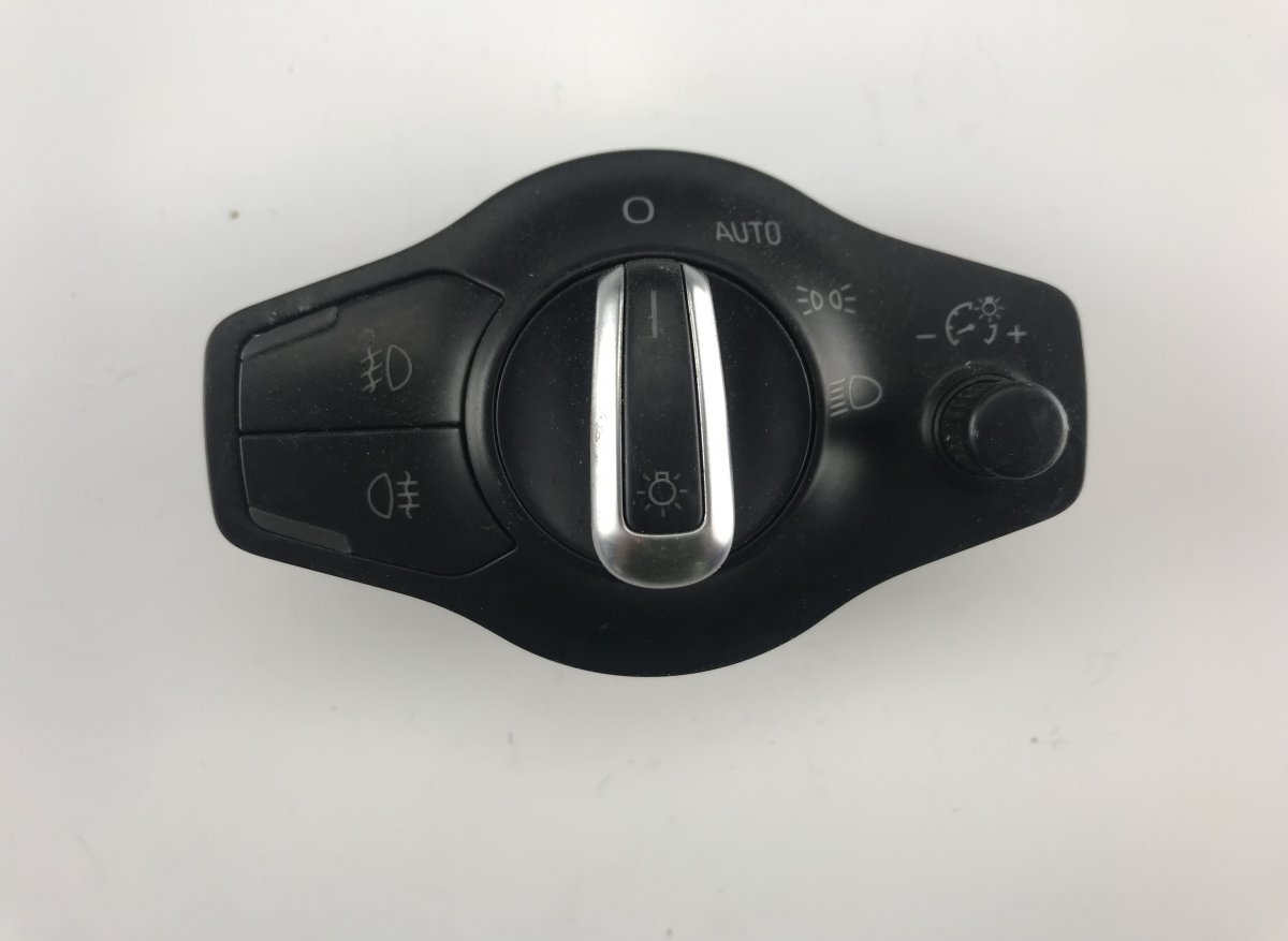 Audi A4 (B8) Headlight Switch Headlight switch — AUDI A4 / A4 ALLROAD (B8) (2...