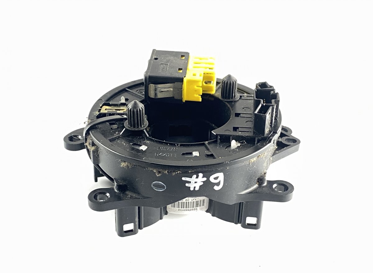 BMW X3 (E83) Steering wheel slip ring / squib BMW X3 (E83) (2004-2012) Steering wheel slip ri...