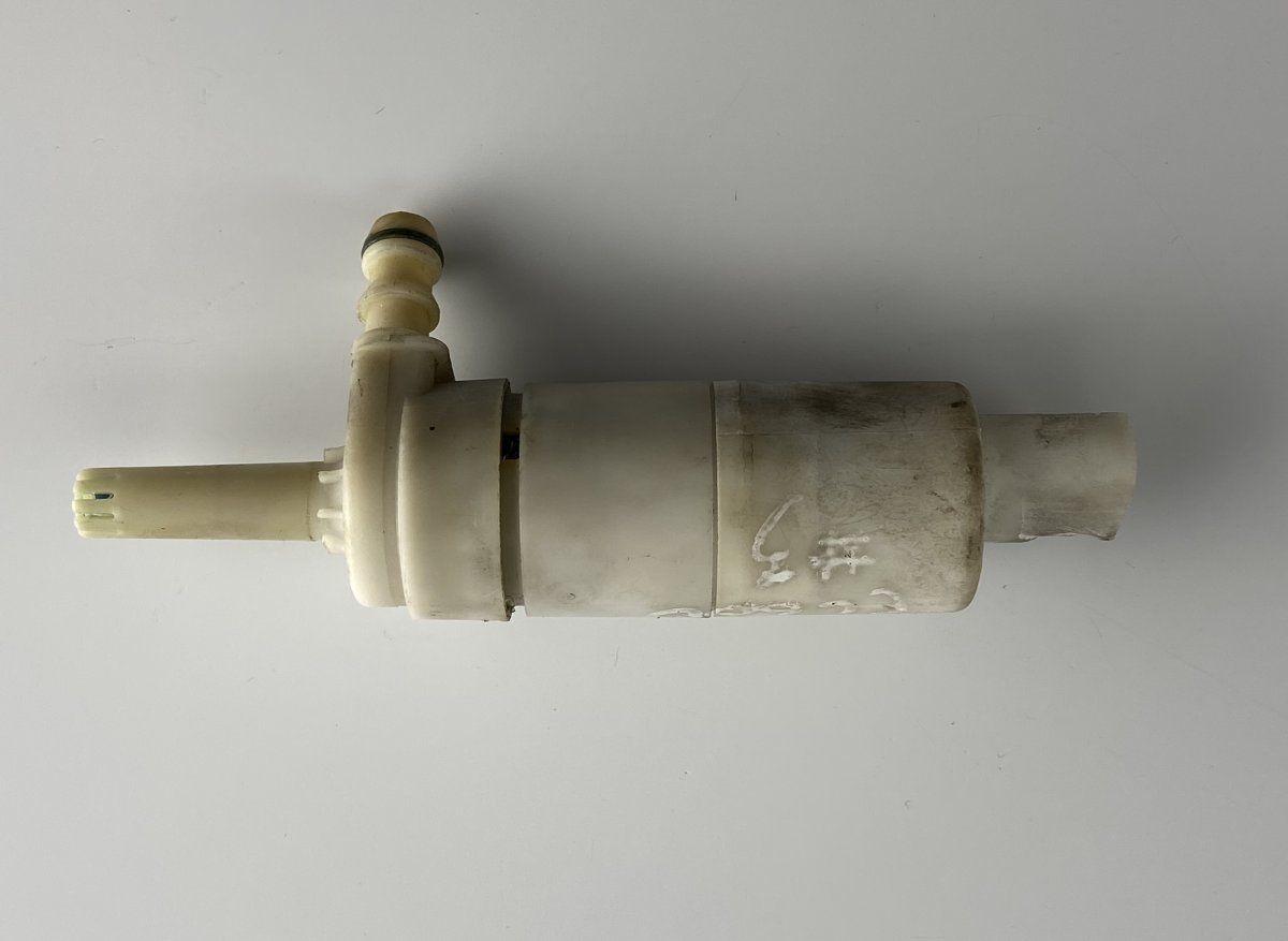 Mercedes-Benz C (W202) Washer pump Windscreen MERCEDES-BENZ S-CLASS Coupe (C215) (1999-2006) ...
