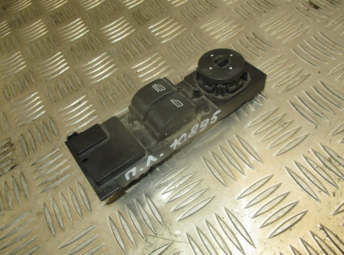 Ford Focus Main windows switch FORD FOCUS II (2004-2012) Main windows switch 3...