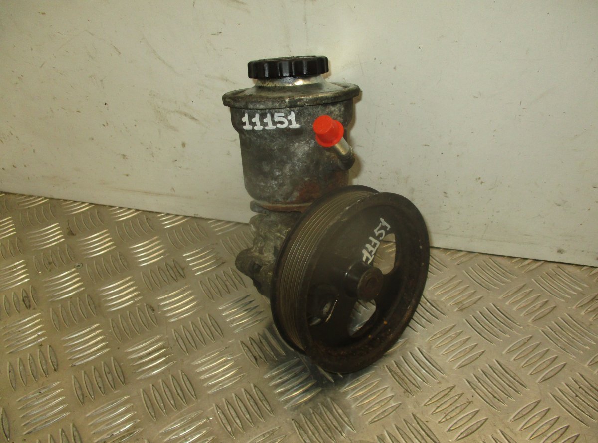 Toyota Corolla Verso ohjaustehostimen pumppu TOYOTA COROLLA Verso II (AR10) (2004-2009) Powe...