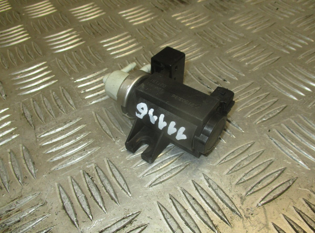 Kia Sorento Engine Solenoid Valve KIA SORENTO I (JC) (2002-2009) Engine Solenoid ...