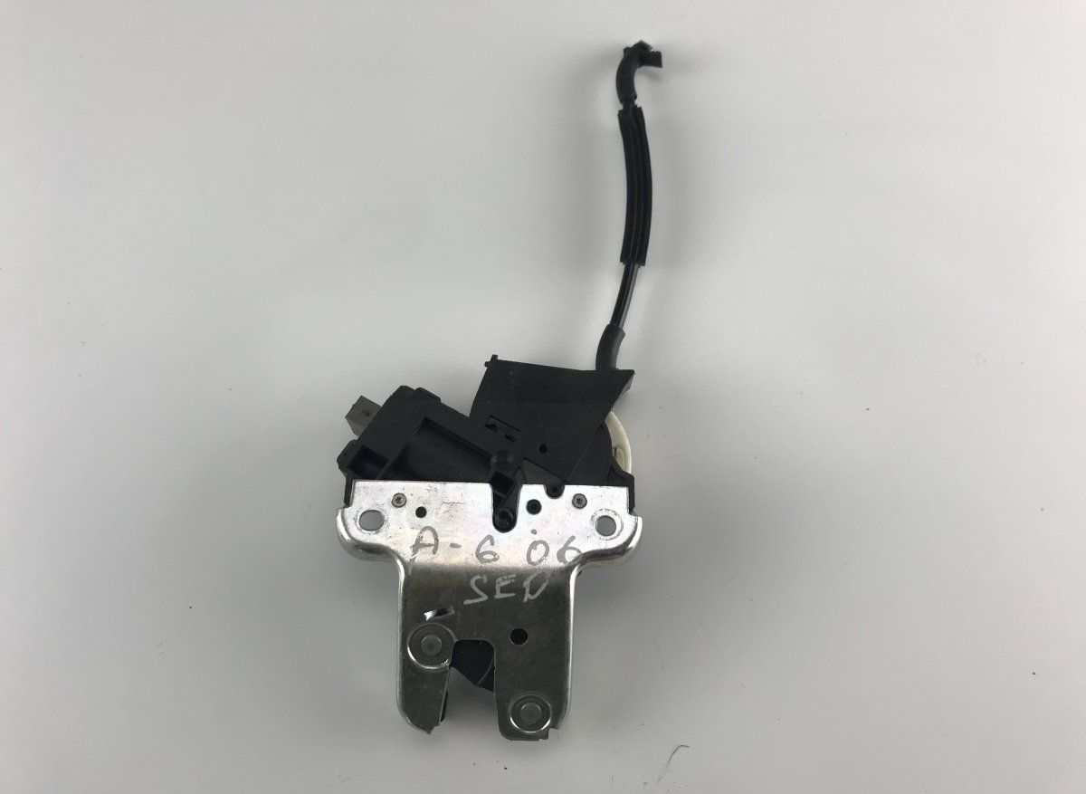 Audi A6 (C6) Bootlid / tailgate lock AUDI A6 / A6 ALLROAD (C6, 4F) (2004-2011) Bootl...
