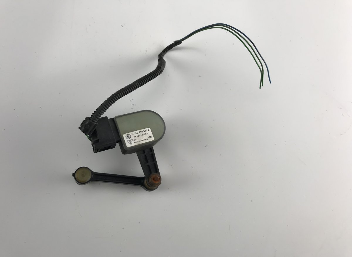 Audi A8 (D3) Headlights hight sensor AUDI A8 (4E) (2002-2010) Headlights hight senso...