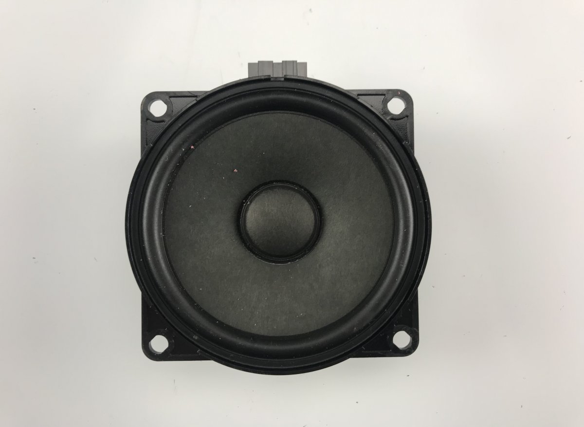 Volkswagen Golf 6 Door loudspeaker front right VW GOLF VI (5K) (2008-2013) Door loudspeaker fr...