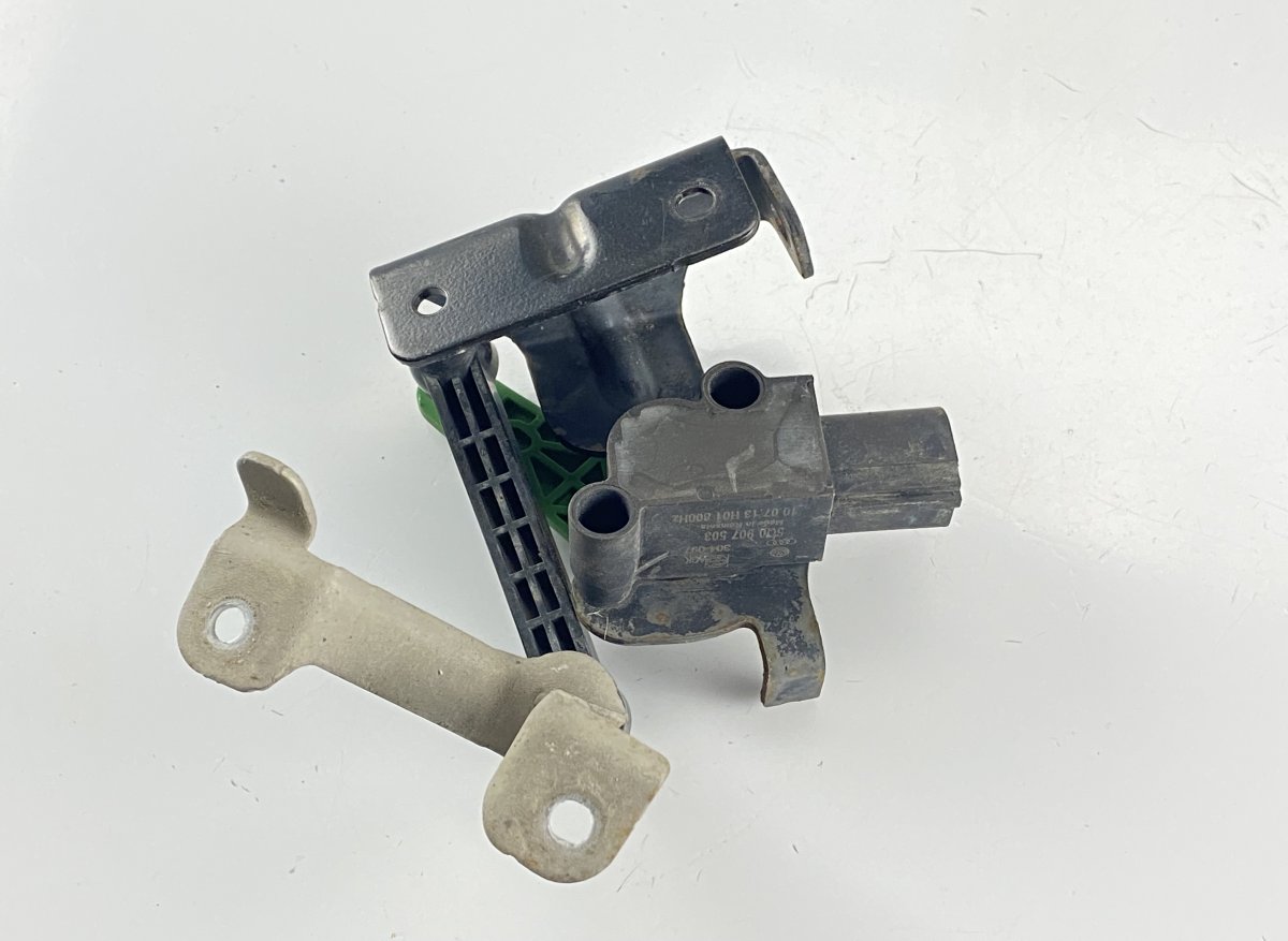 Volkswagen Golf 6 Suspension level sensor rear right VW GOLF VII (5G1, BA5, BV5, BQ1, BE) (2012-2020...