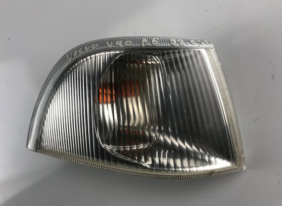 Volvo S40 Indicator front right VOLVO S40 / V40 (VS, VW) (1995-2004) Indicator ...