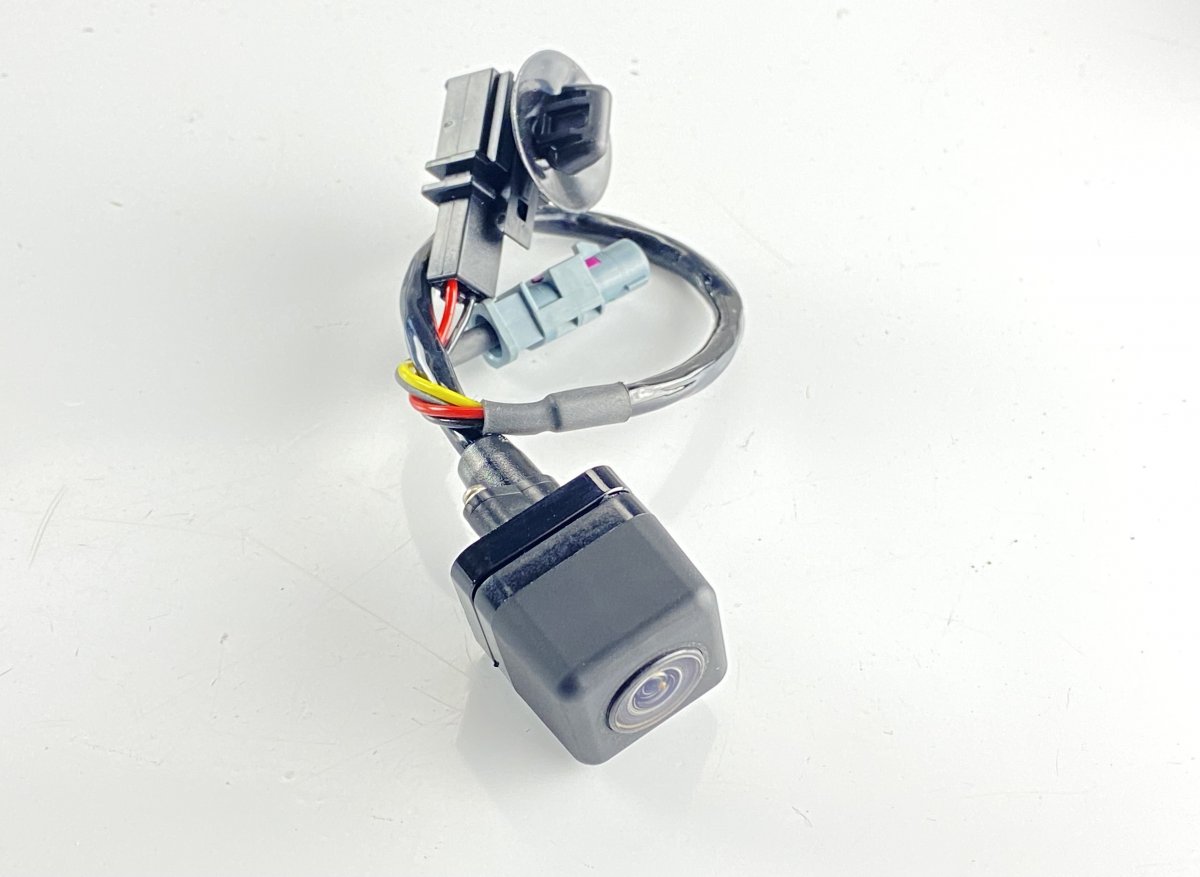 Volkswagen Passat (B7) Reverse camera VW PASSAT B7 / ALLTRACK (2010-2015) Reverse cam...