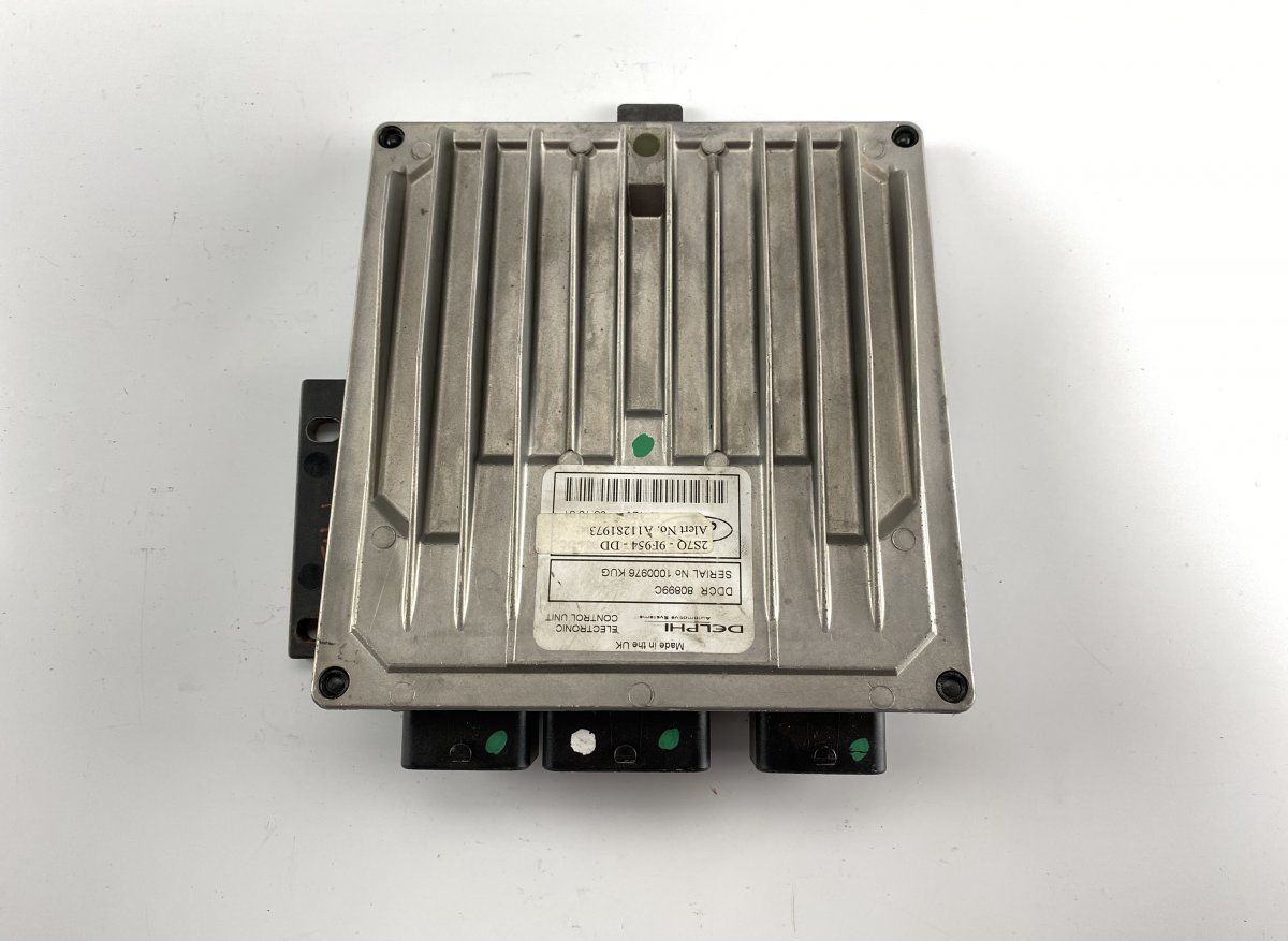 Ford Mondeo Engine Control Unit / module (ECU) FORD MONDEO Mk III (2000-2007) Engine Control U...