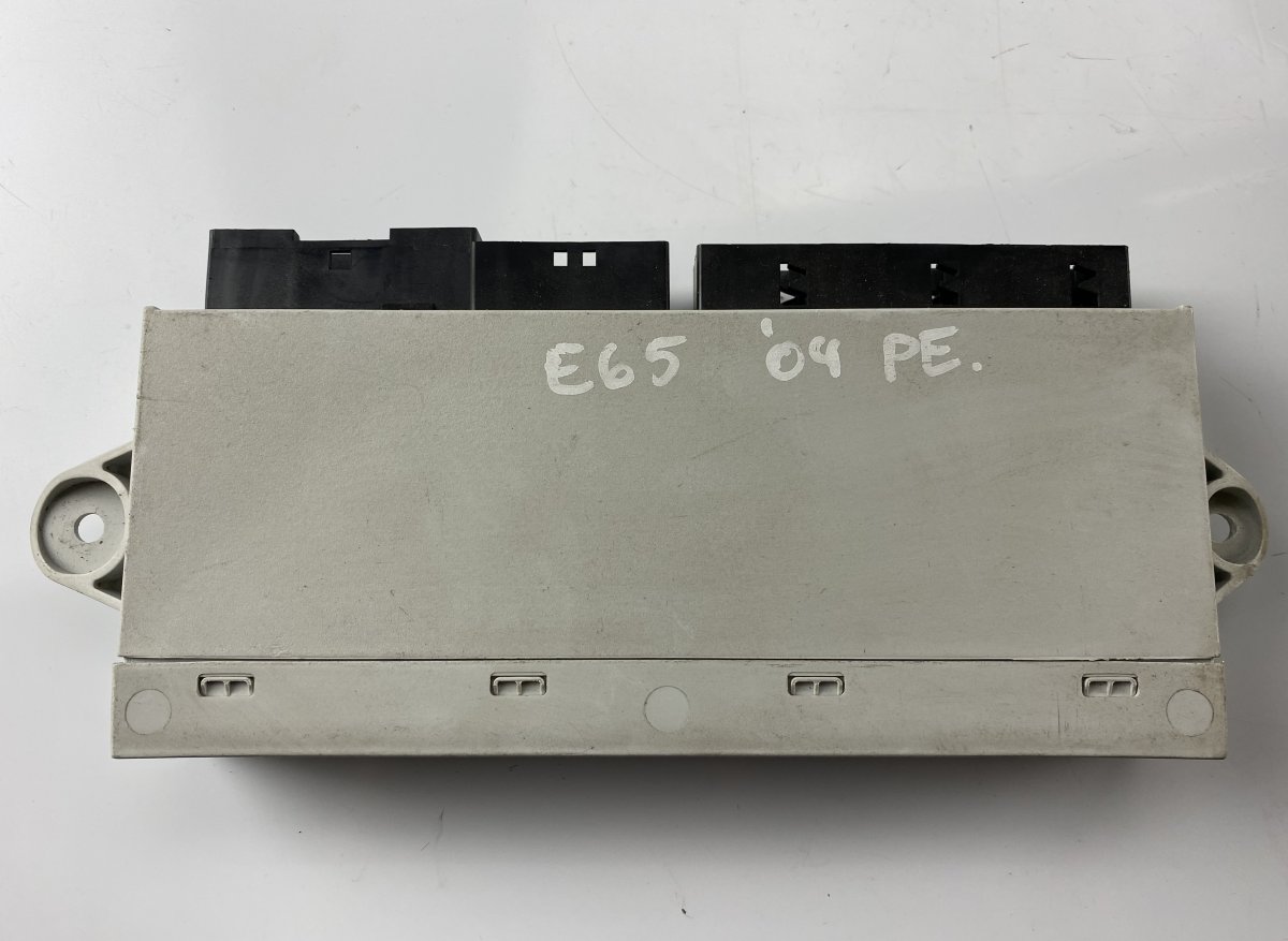 BMW 7 (E65 / E66 / E67 / E68) Door control unit front right BMW 7 (E65, E66) (2001-2009) Door control unit ...
