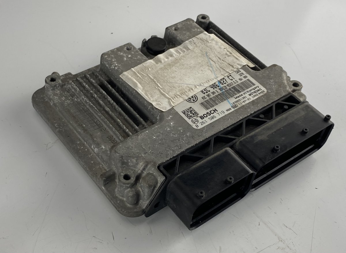 Volkswagen Golf 6 Engine Control Unit / module (ECU) VW GOLF VI (5K) (2008-2013) Engine Control Unit...