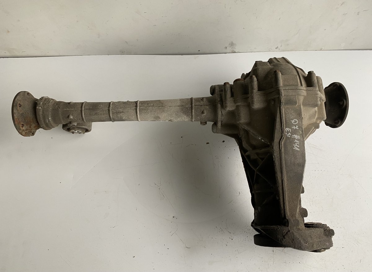Audi Q7 (4L) Etuakselin tasauspyörästö AUDI Q7 (4L) (2006-2015) Front axle Differentia...