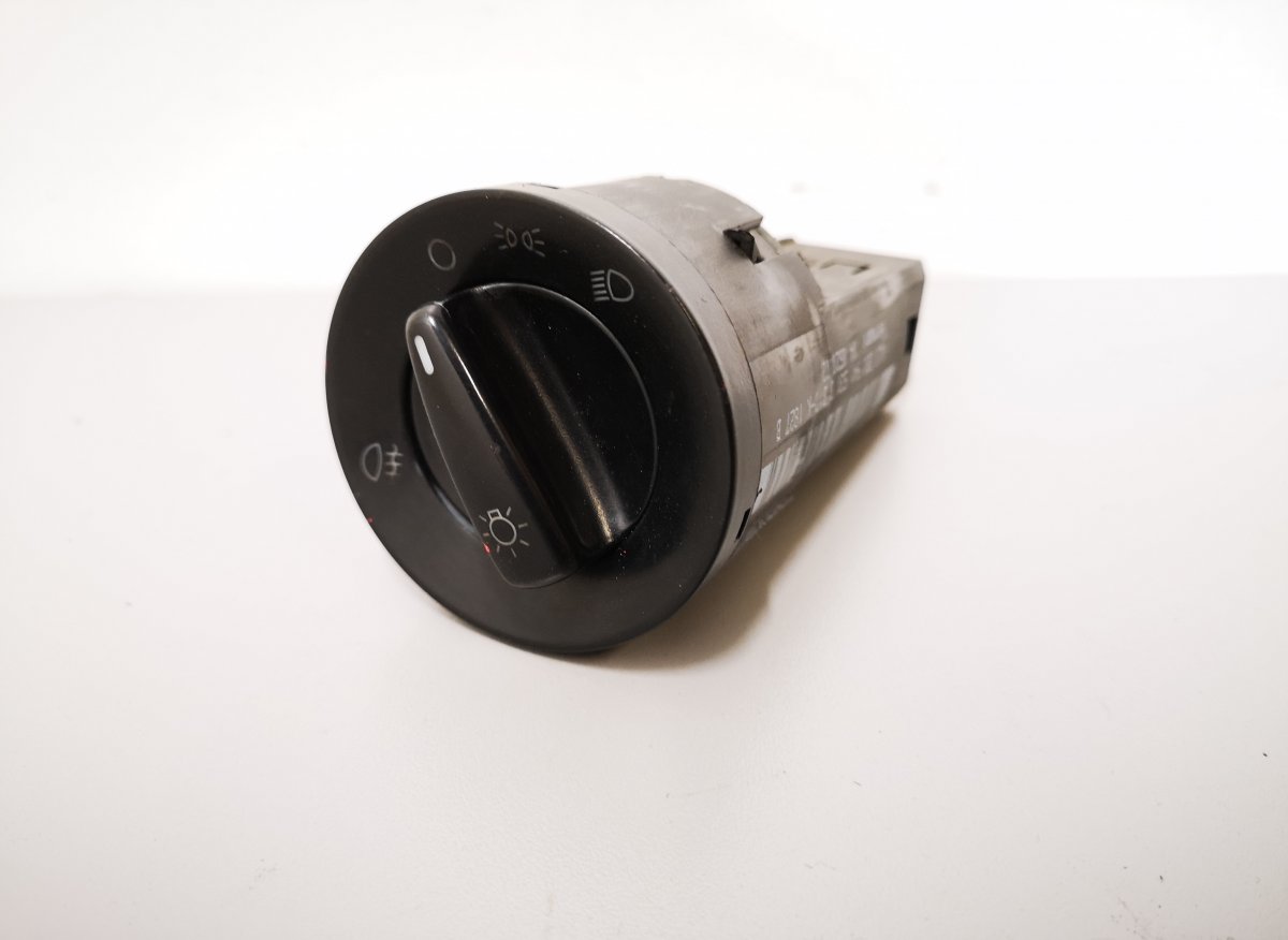 Volkswagen Passat Headlight Switch VW PASSAT B5 (3B2) (1996-2000) Headlight Switch...