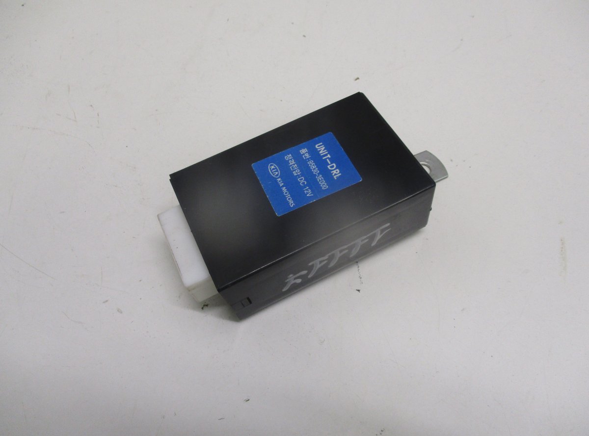 Kia Sorento Lights control unit KIA SORENTO I (JC) (2002-2009) Lights control u...