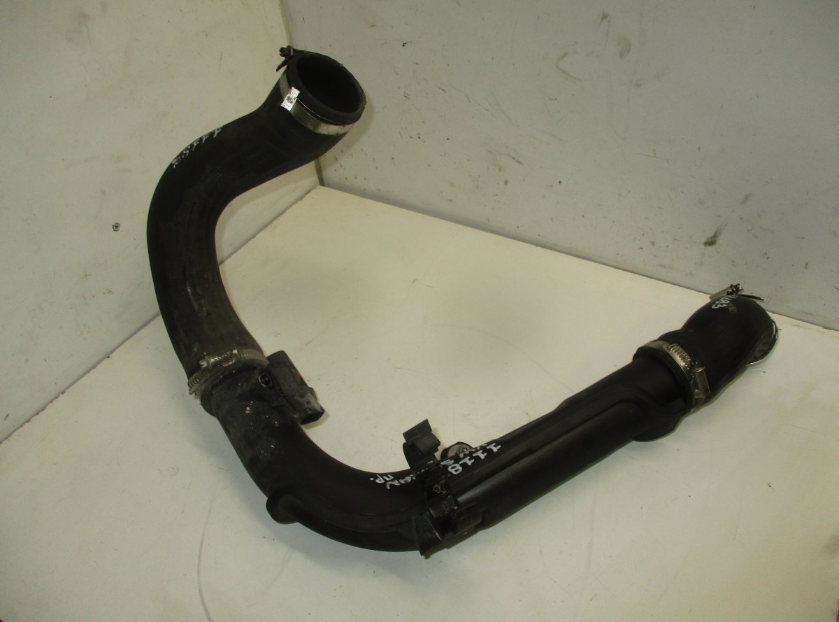 Volkswagen Sharan Intercooler pipe right VW SHARAN II (7N) (2010-2022) Intercooler pipe ...
