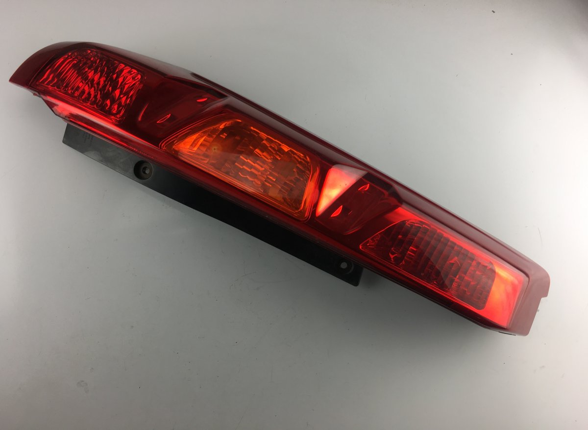 Nissan X-Trail Tail light, right NISSAN X-TRAIL II (T31) (2007-2013) Tail light,...