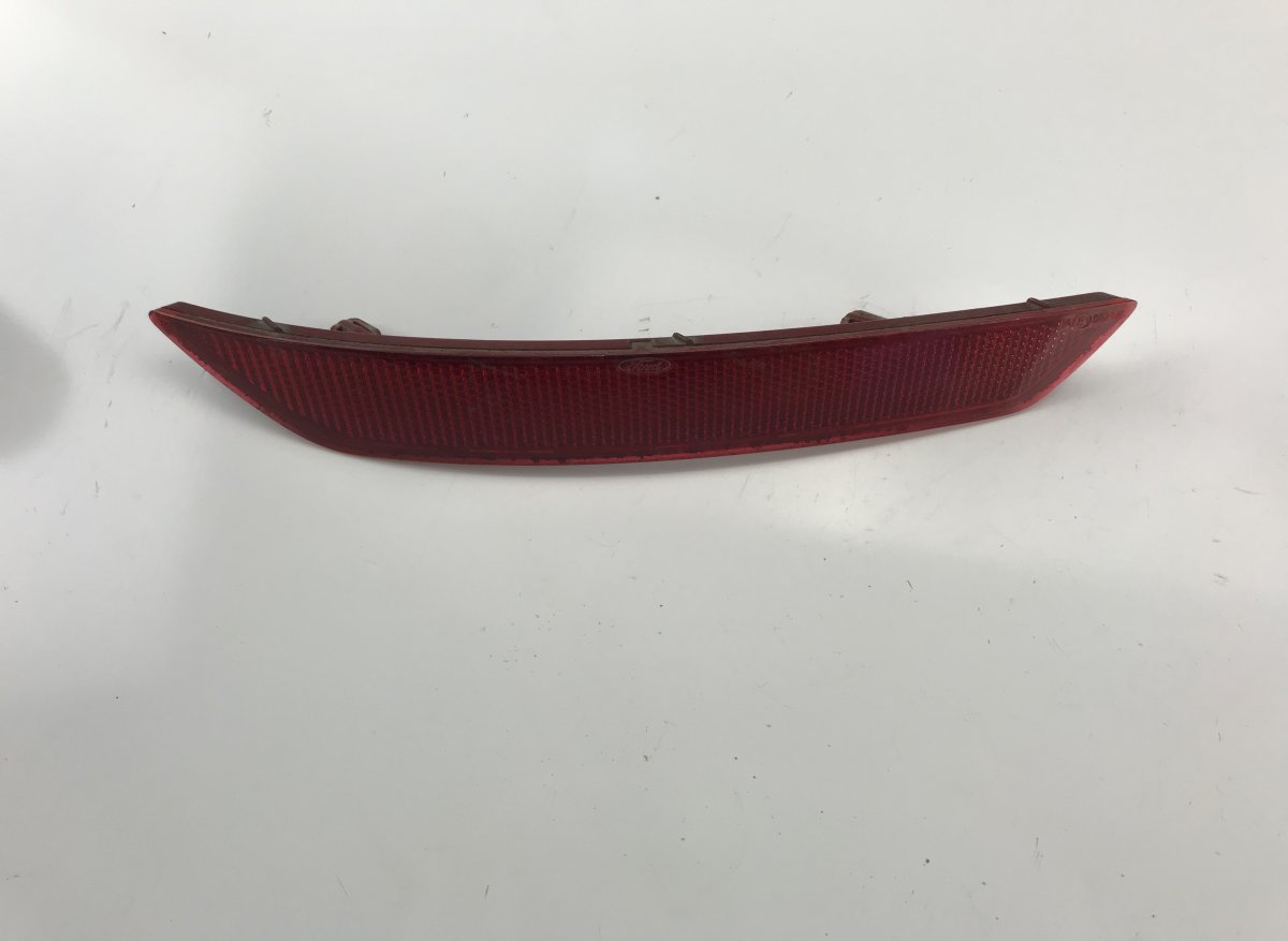 Ford Mondeo Extra light / reflector in rear bumper left FORD MONDEO Mk IV (BA7) (2007-2014) Extra light...