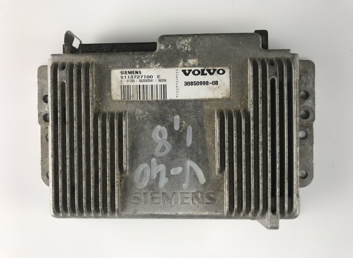 Volvo C70 Engine control unit (ECU) Engine control unit (ECU) — VOLVO S40 / V40 (VS...