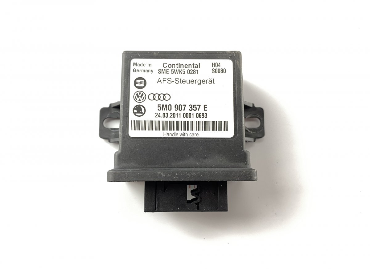 Volkswagen Passat (B7) Lights control unit VW PASSAT B7 / ALLTRACK (2010-2015) Lights cont...