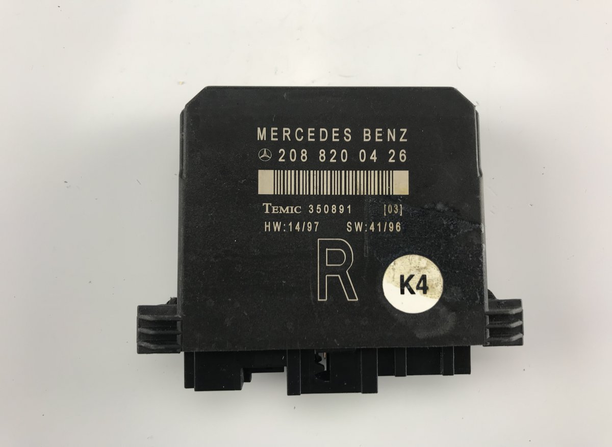 Mercedes-Benz CLK (W208) Door control unit front right MERCEDES-BENZ CLK (C208) (1997-2002) Door contr...