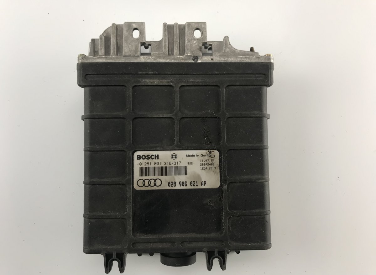 Audi A4 (B6) Engine control unit (ECU) Engine control unit (ECU) — AUDI A4 (B6) (2000-...
