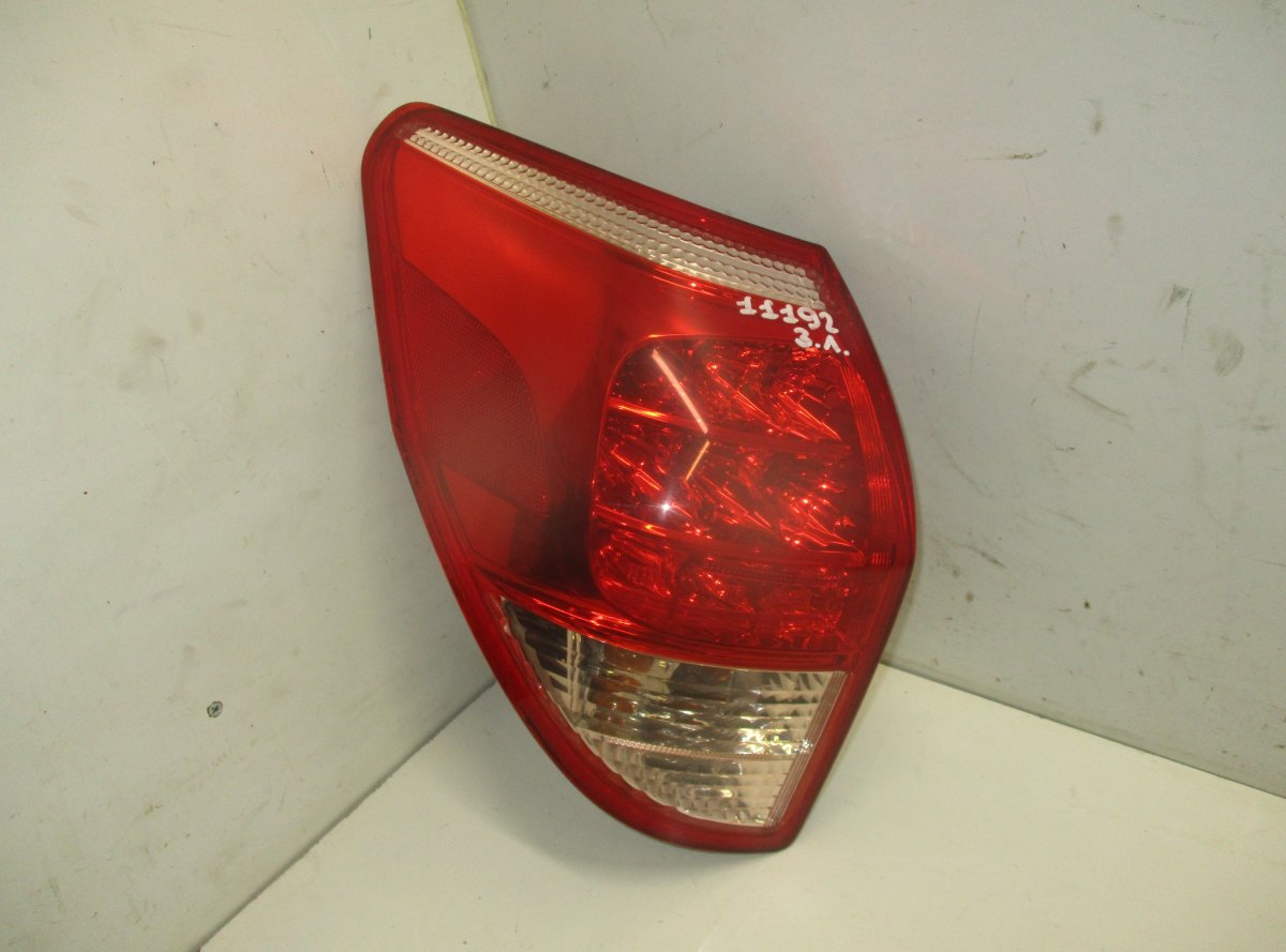 Toyota RAV4 (XA30) tagatuli (vasak) TOYOTA RAV 4 III (XA30) (2005-2012) Tail light ...