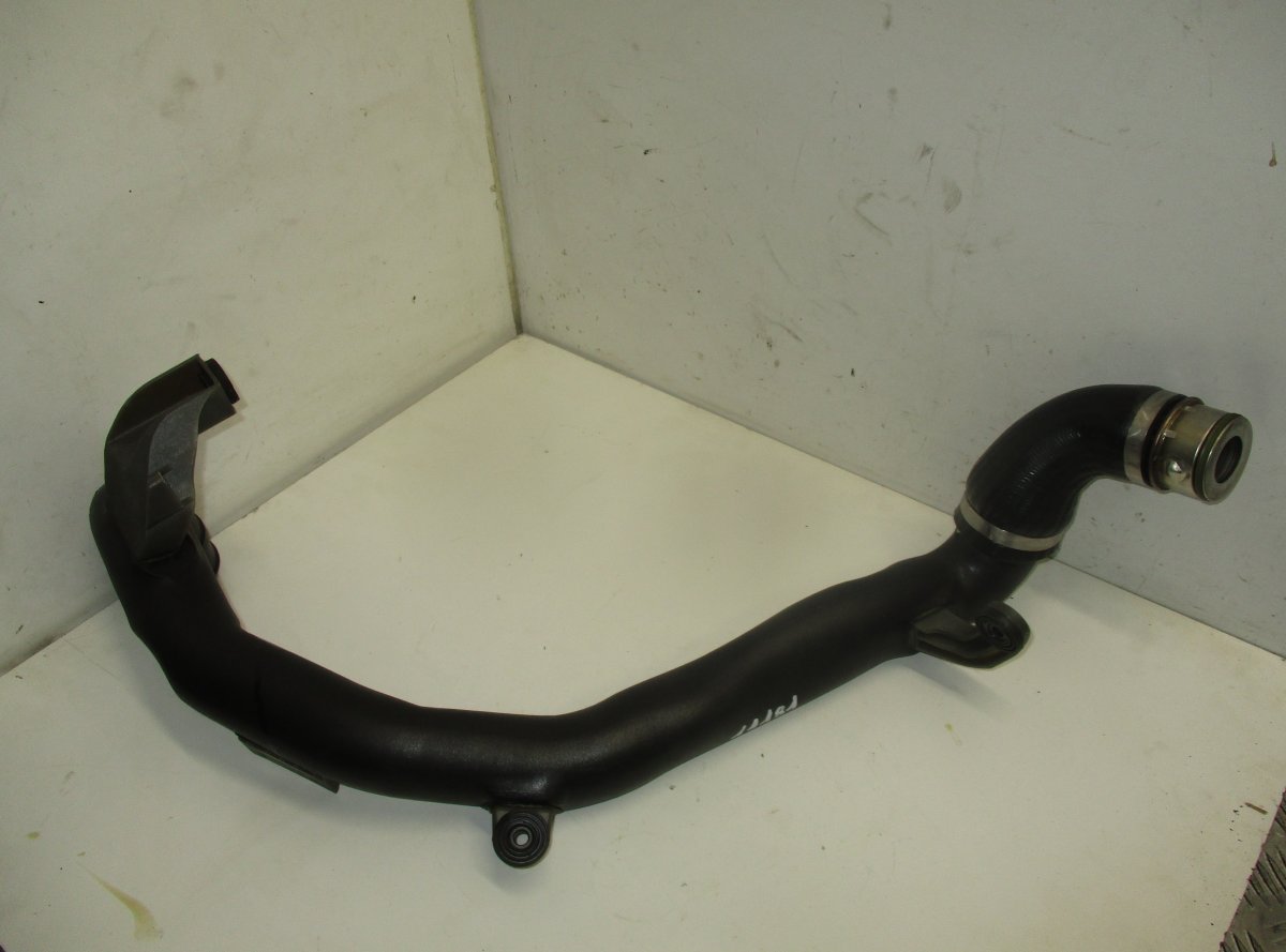 Skoda Superb (3T) Intercooler pipe left SKODA SUPERB II (3T4, 3T5) (2008-2015) Intercoo...