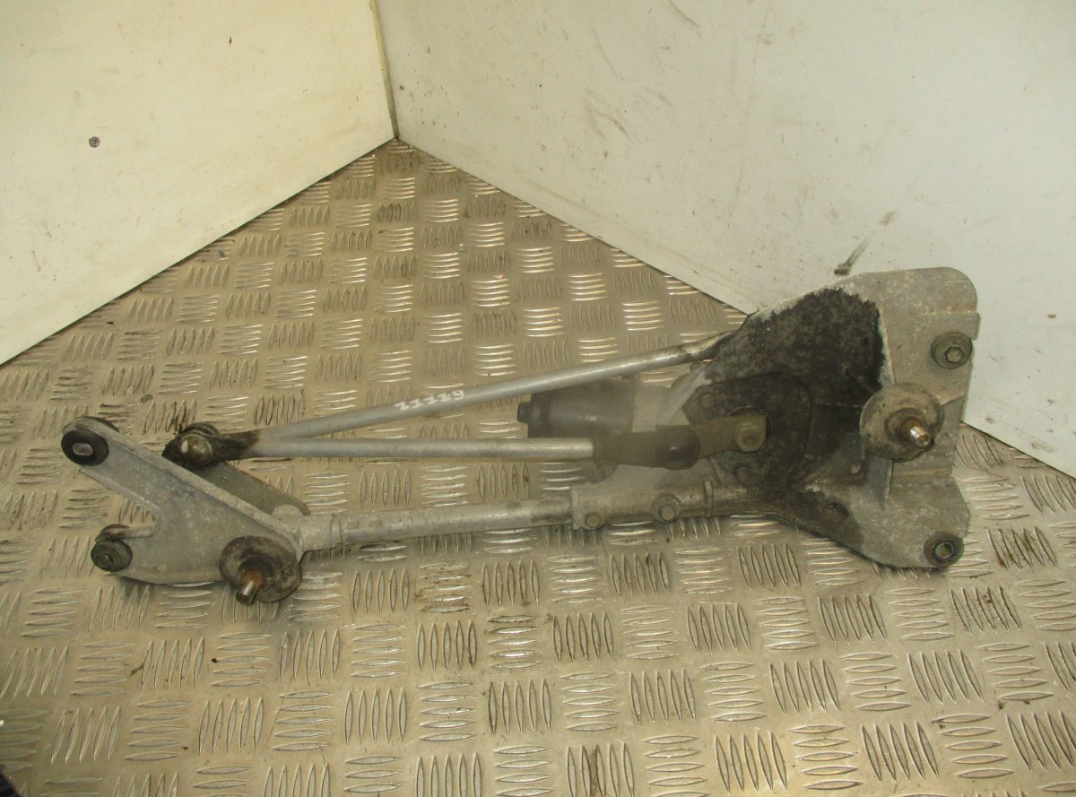 Nissan X-Trail Wiper linkage / mechanism Wiper linkage / mechanism — NISSAN X-TRAIL I (T...