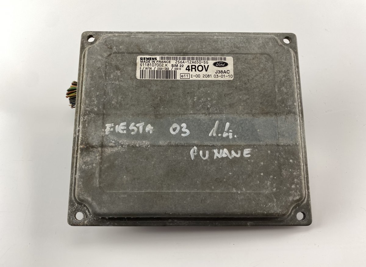 Ford Fiesta Engine control unit (ECU) Engine control unit (ECU) — FORD FIESTA V (2001...