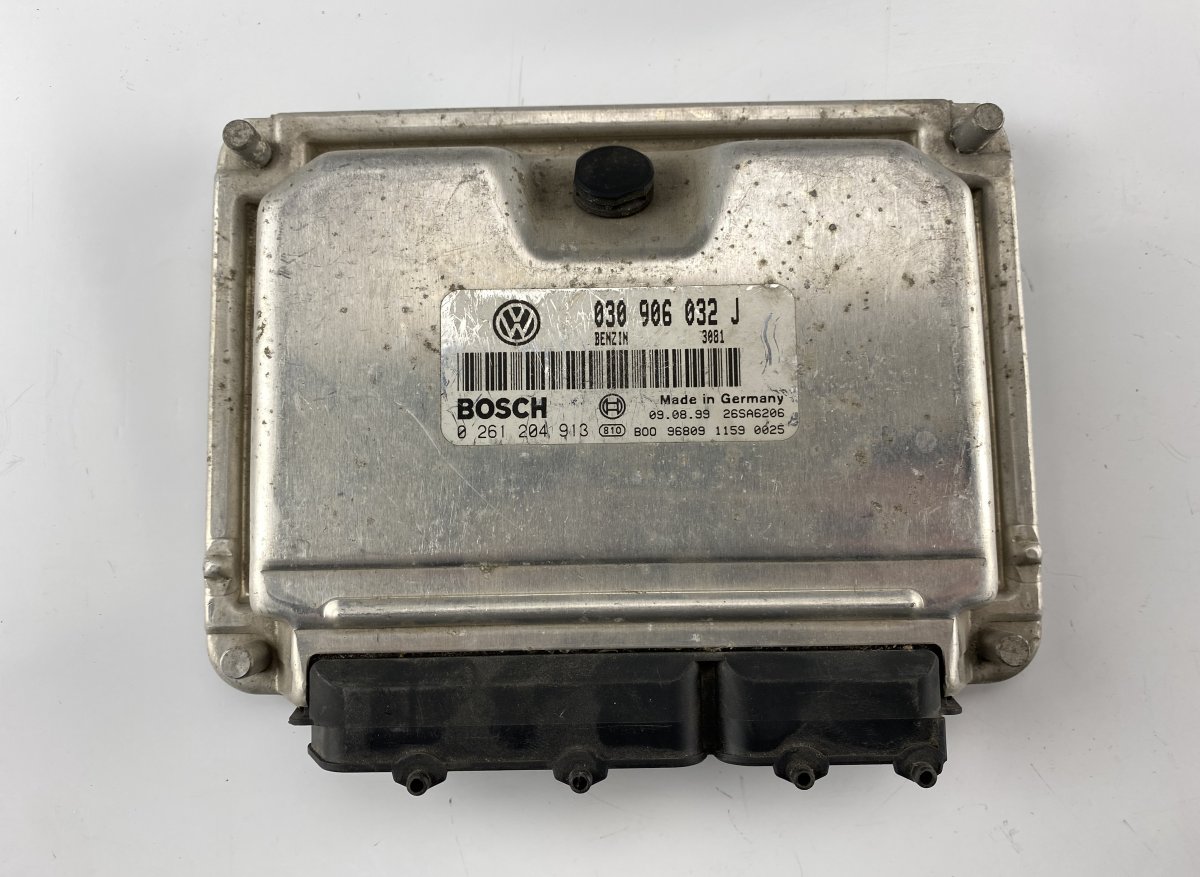 Seat Cordoba Engine Control Unit / module (ECU) SEAT IBIZA II / CORDOBA (6K) (1993-2002) Engine...