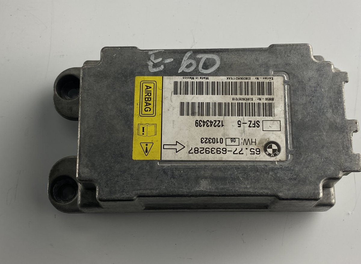 BMW 5 (E60 / E61) Airbag Control Unit BMW 5 (E60, E61) (2003-2010) Airbag Control Uni...