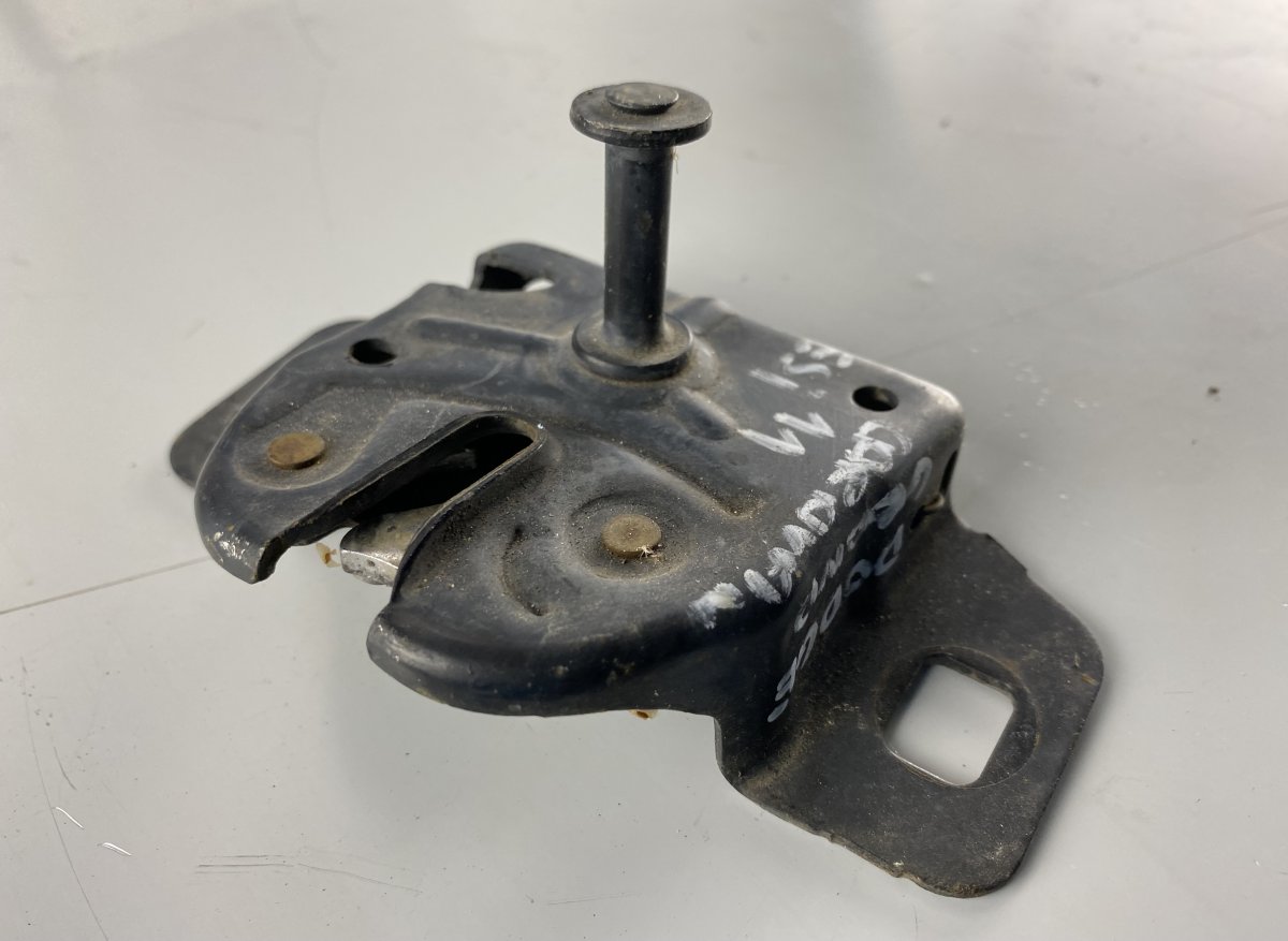 Dodge Caravan Bonnet Latch DODGE CARAVAN V (2007-2020) Bonnet Latch

Gener...