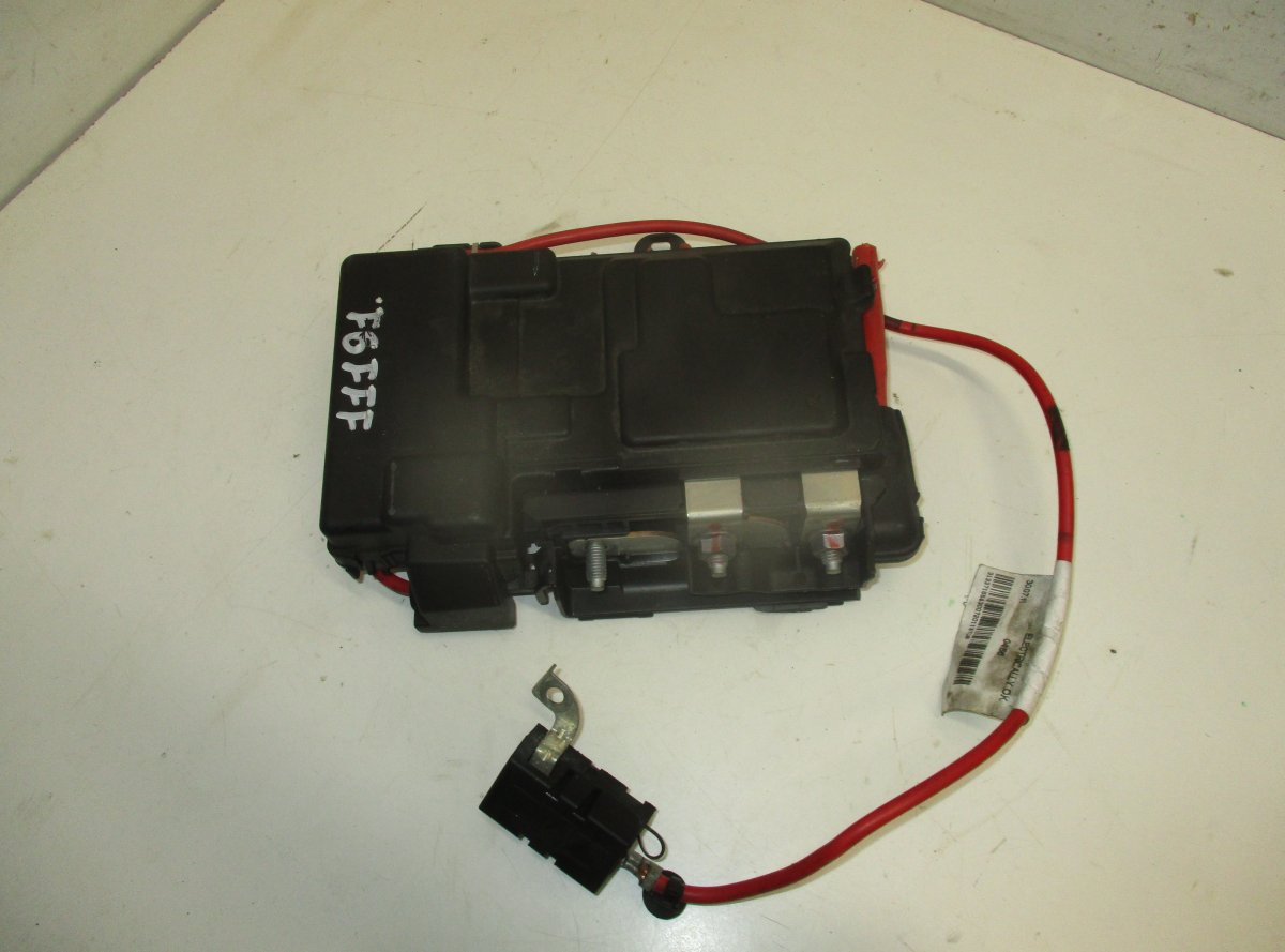 Volvo S80 Fuse box