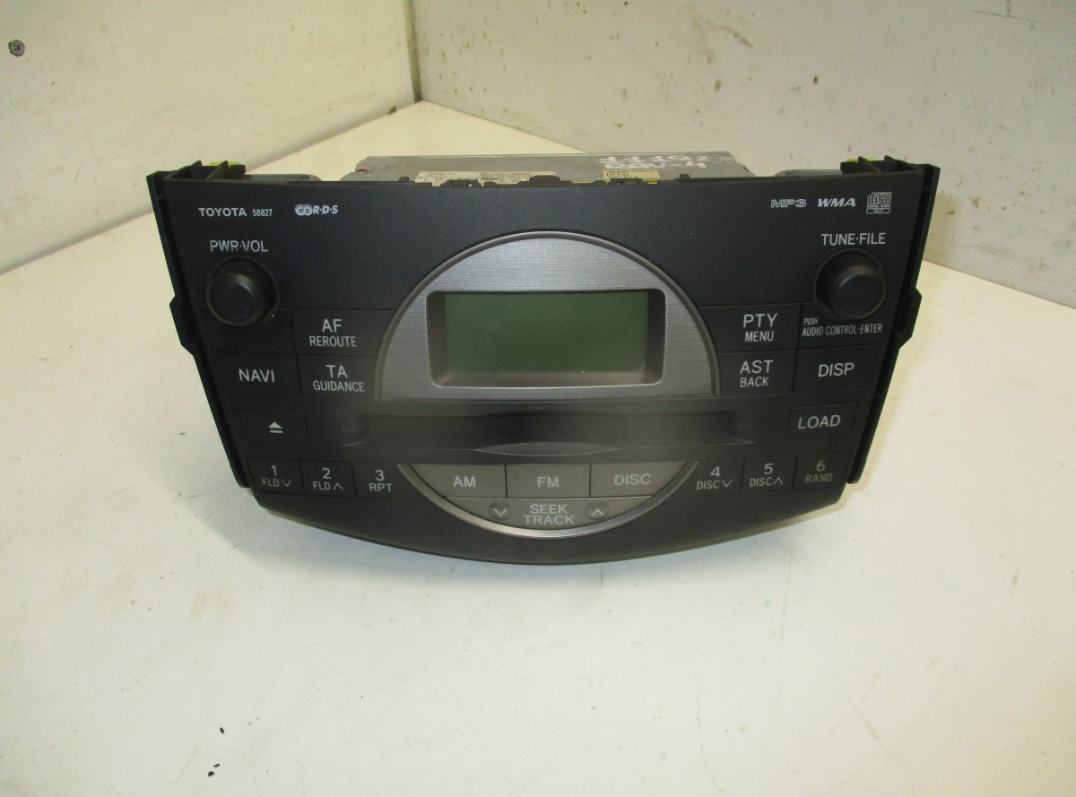 Toyota RAV4 (XA30) Radio Radio — TOYOTA RAV 4 III (XA30) (2005-2012) — 8...