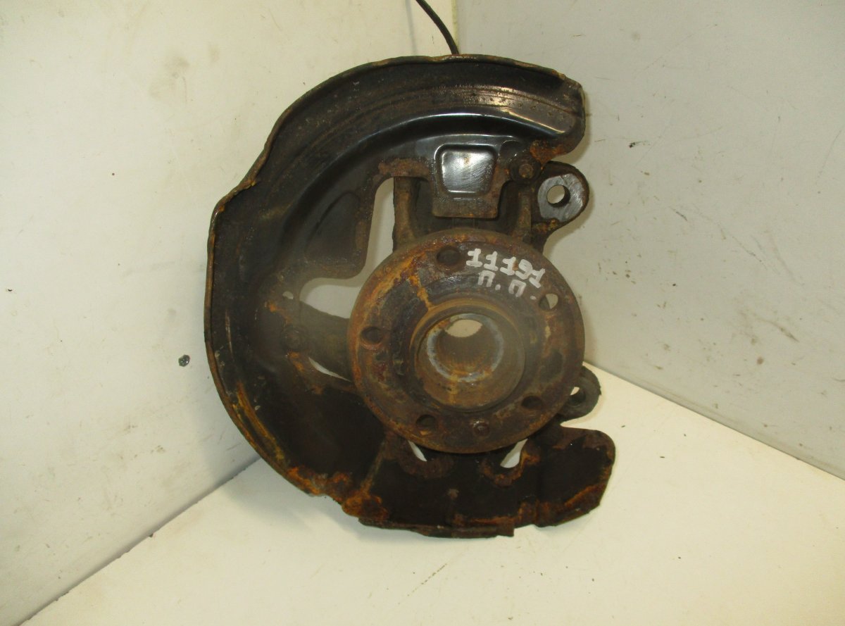 Volvo S80 Wheel bearing housing front right