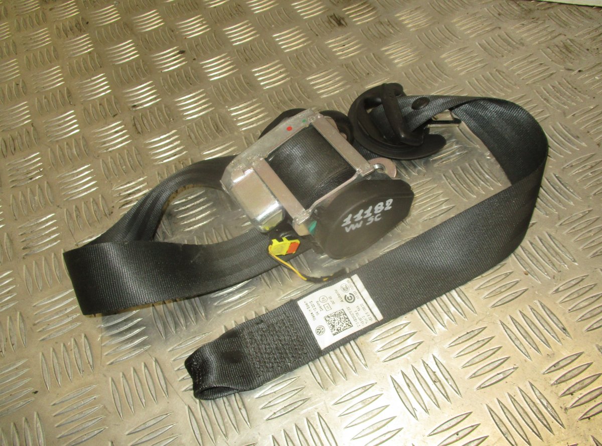 Volkswagen Scirocco Seat belt — front right Seat belt — front right — VW SCIROCCO III (137)...