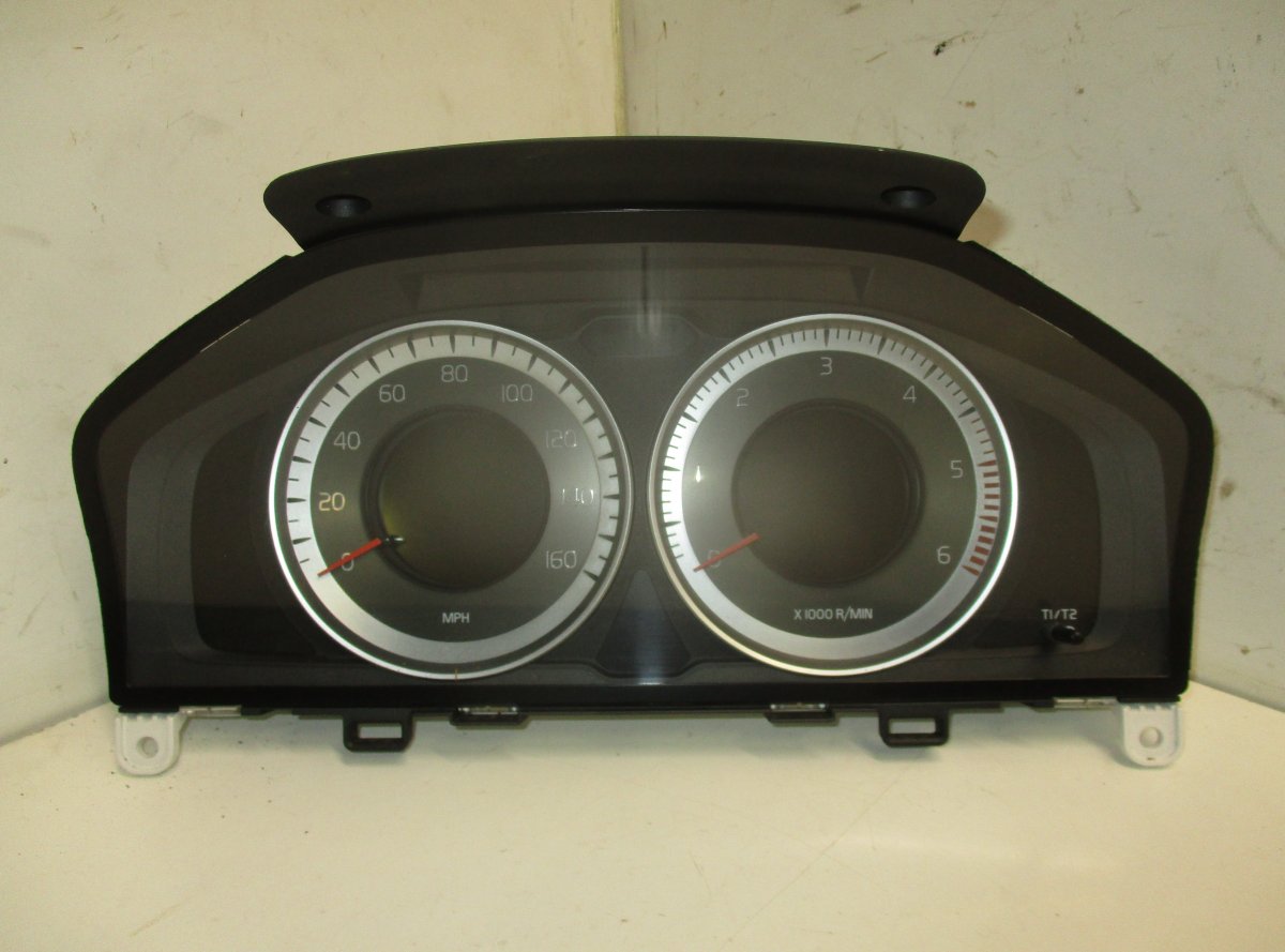 Volvo S80 prietaisai